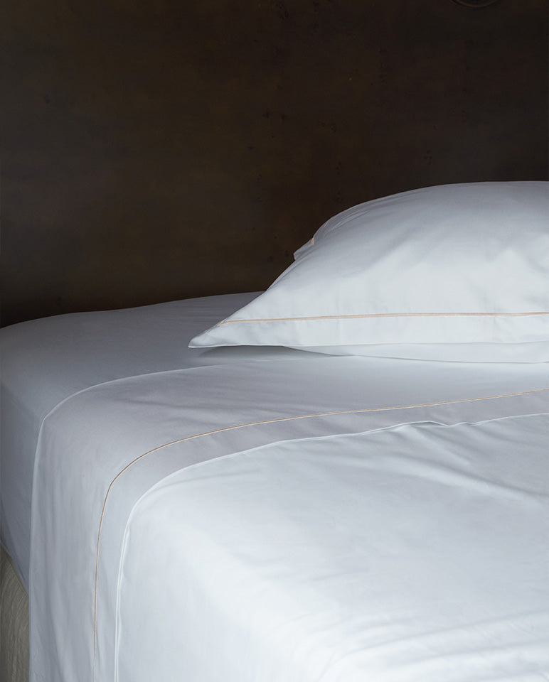 Drap plat Satin de coton - Blanc bourdon Ecru