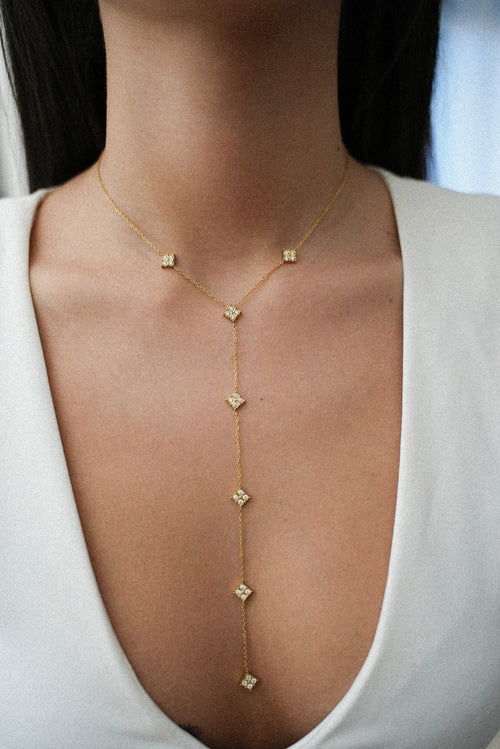 Alae necklace