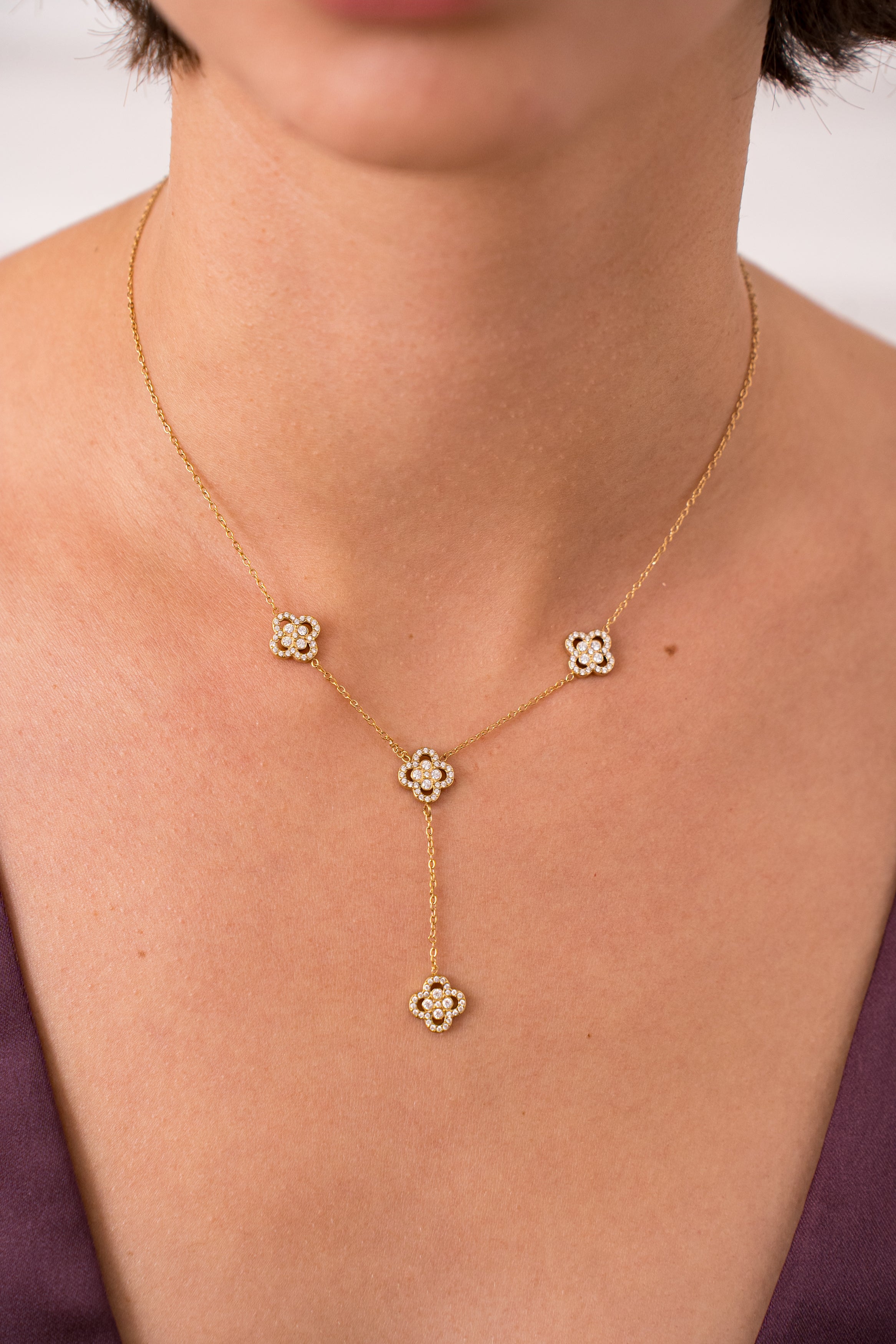 Collar Dora