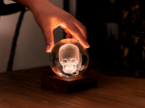 Amber Crystal Leuchte – Totenkopf
