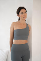 La Brassière Asymétrique Pétillante