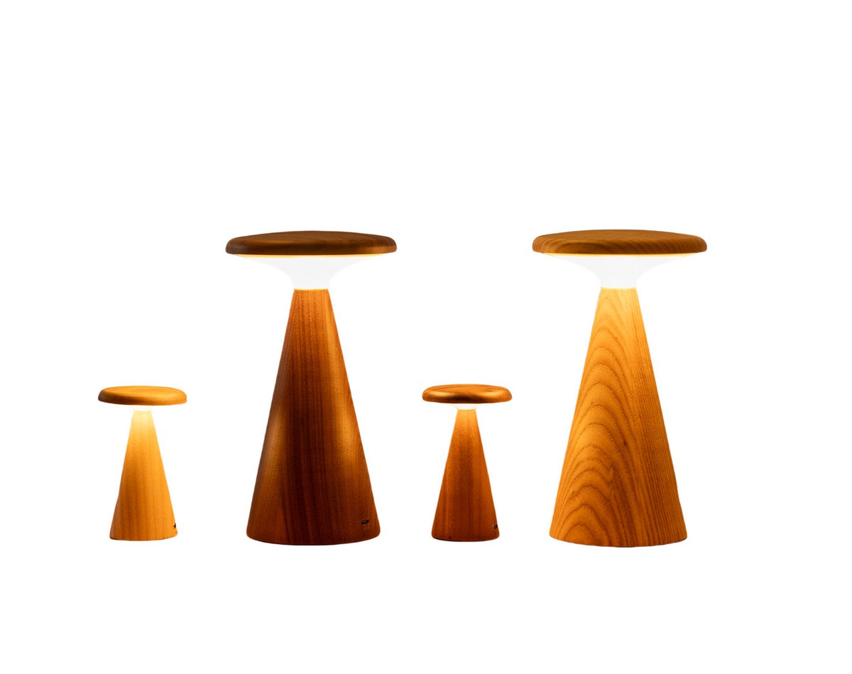 Gingko Design – Sylva Tischleuchte - Walnuss - 2 Größen, vier Tischleuchten aus hellem und dunklem Holz in verschiedenen Größen