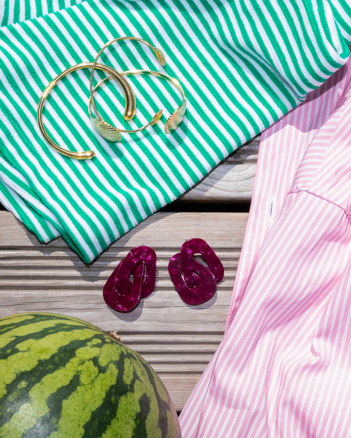 Link Earrings - Cherry
