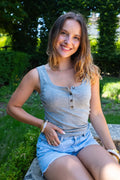 Top Calie Gray