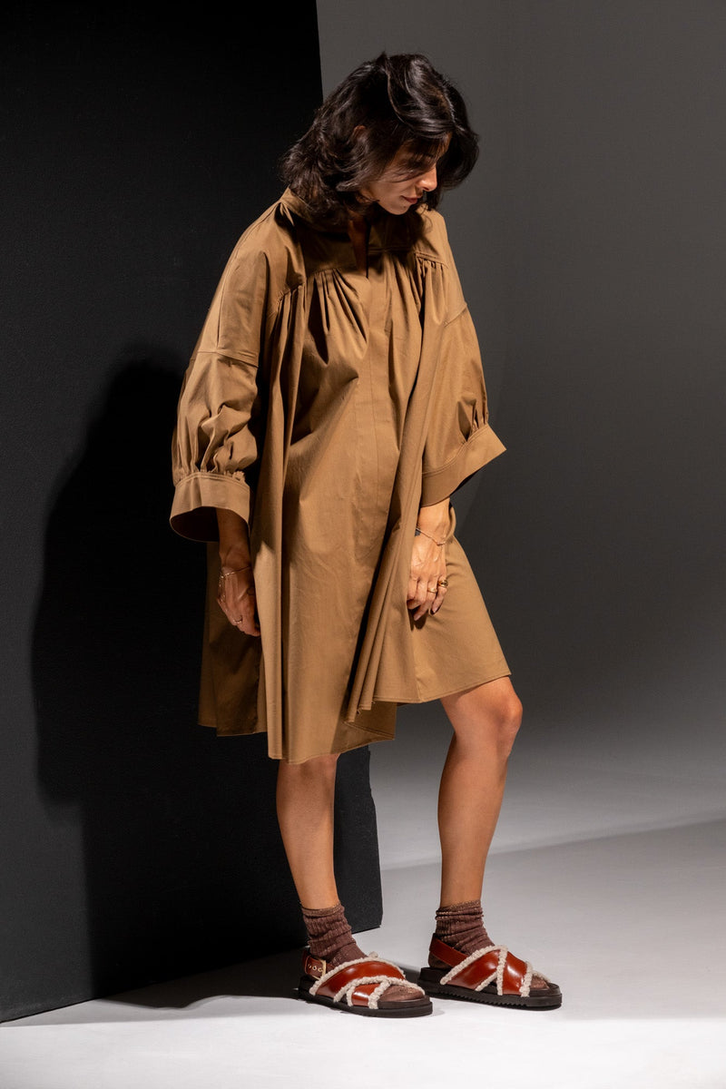 Sandalias Cruzadas Pelo Camel - Lachoix