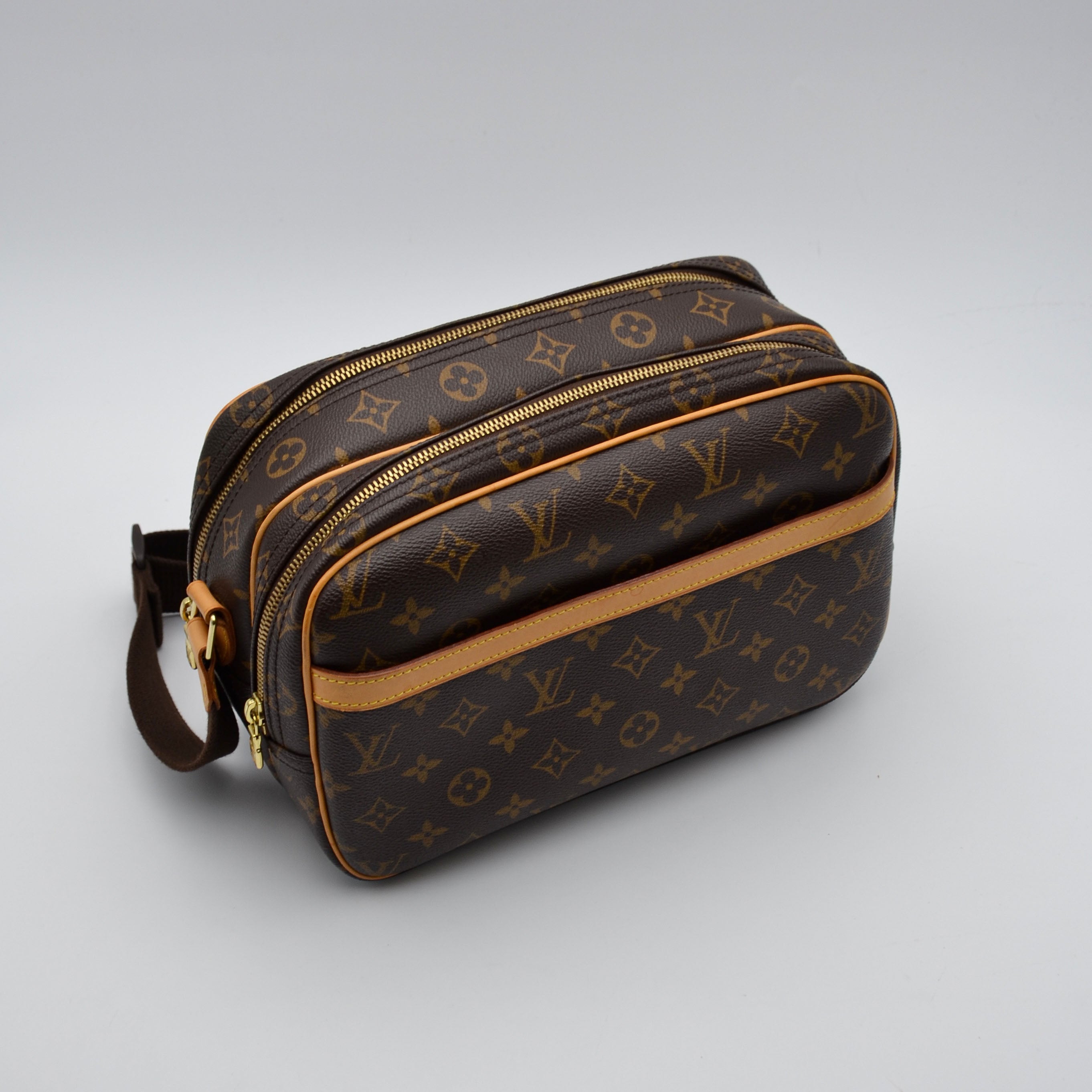 Louis Vuitton Reporter Monogram