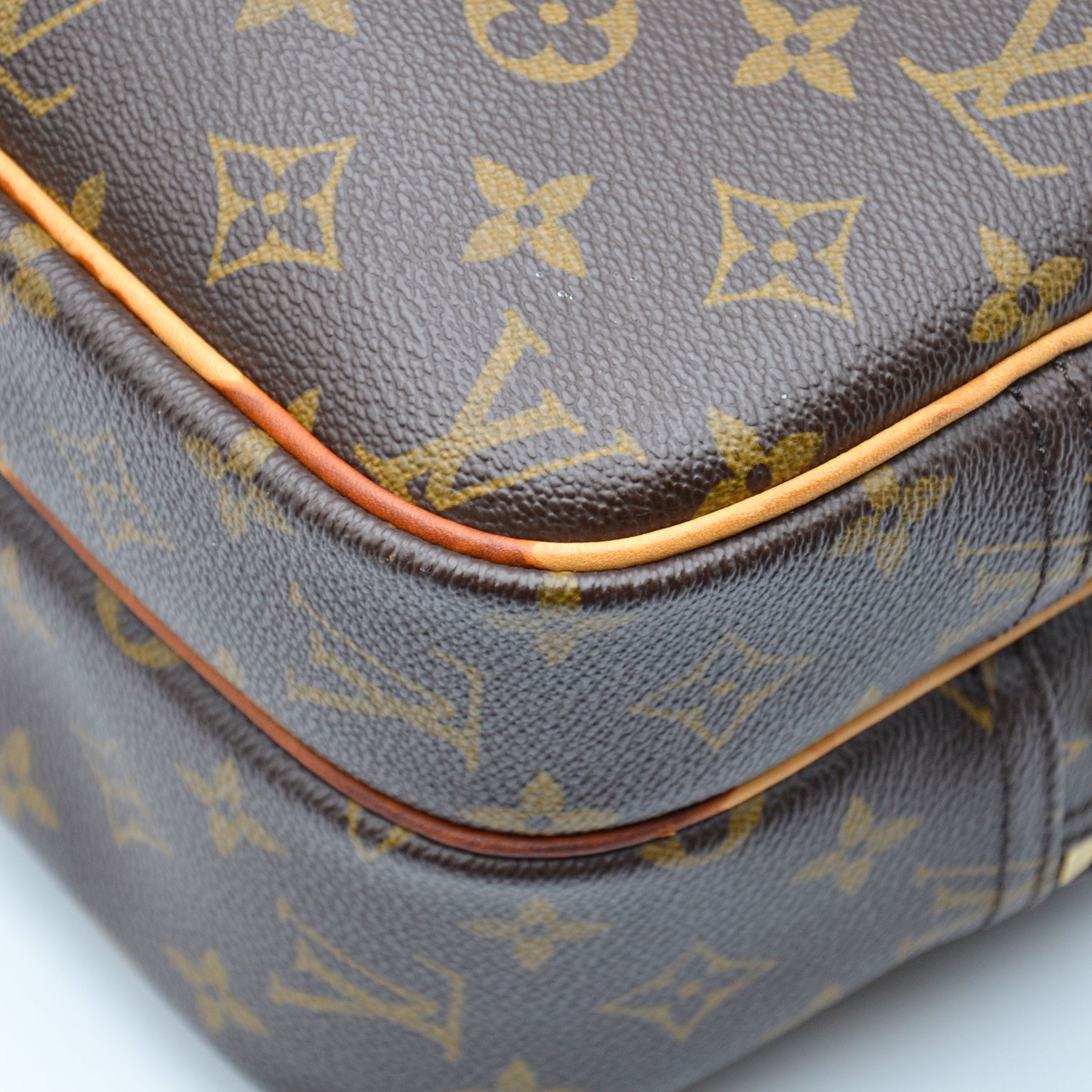 Louis Vuitton Reporter Monogram