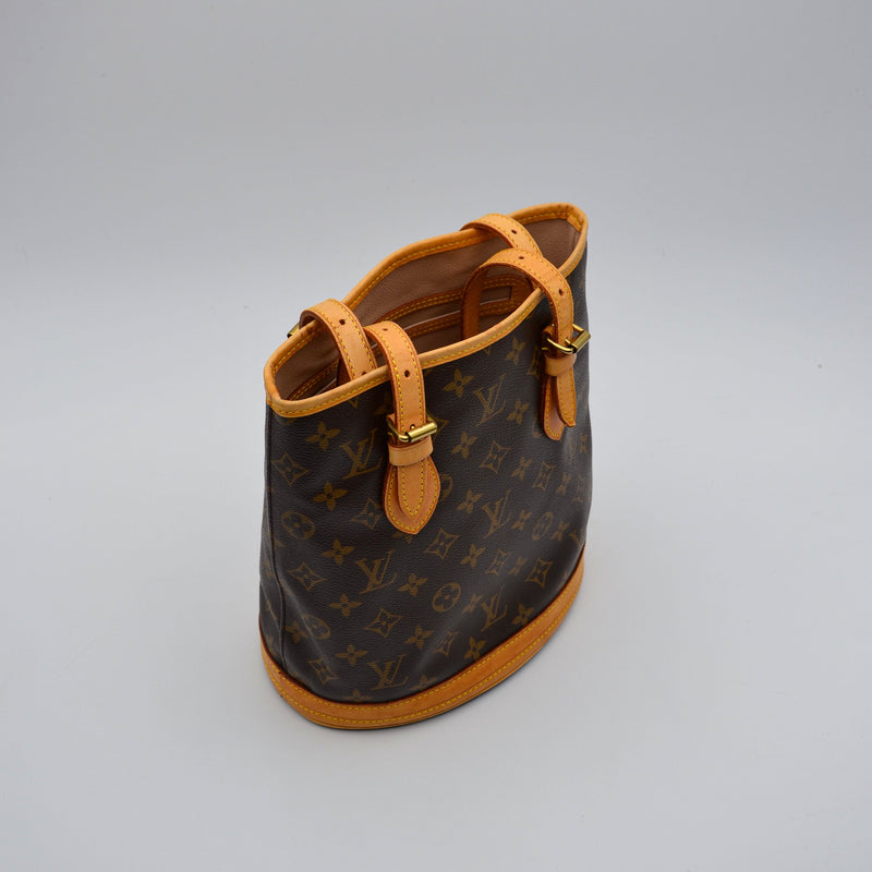 Louis Vuitton Bucket Pm