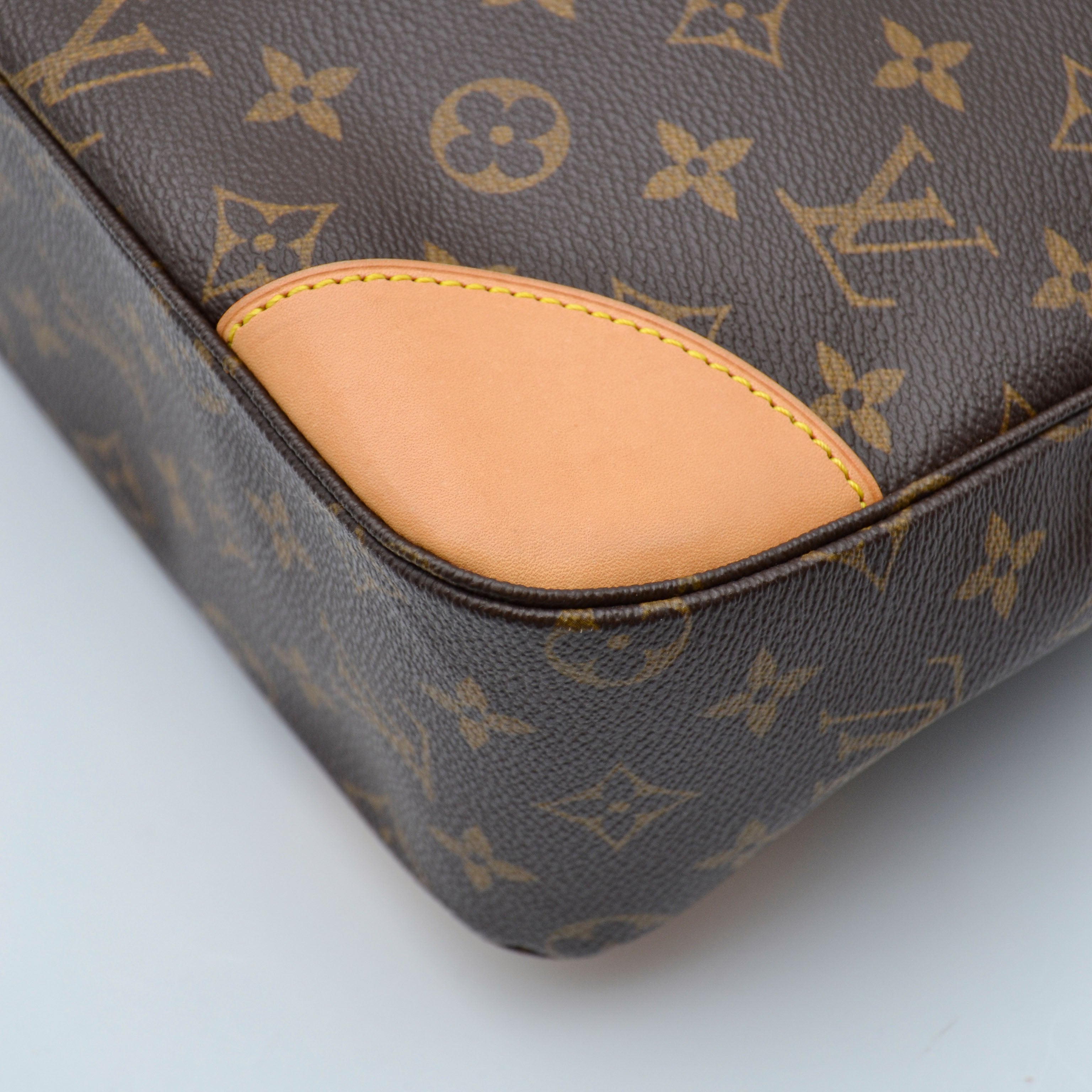 Louis Vuitton Boulogne 30 Monogram