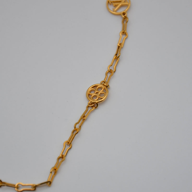 Collar Louis Vuitton siempre joven