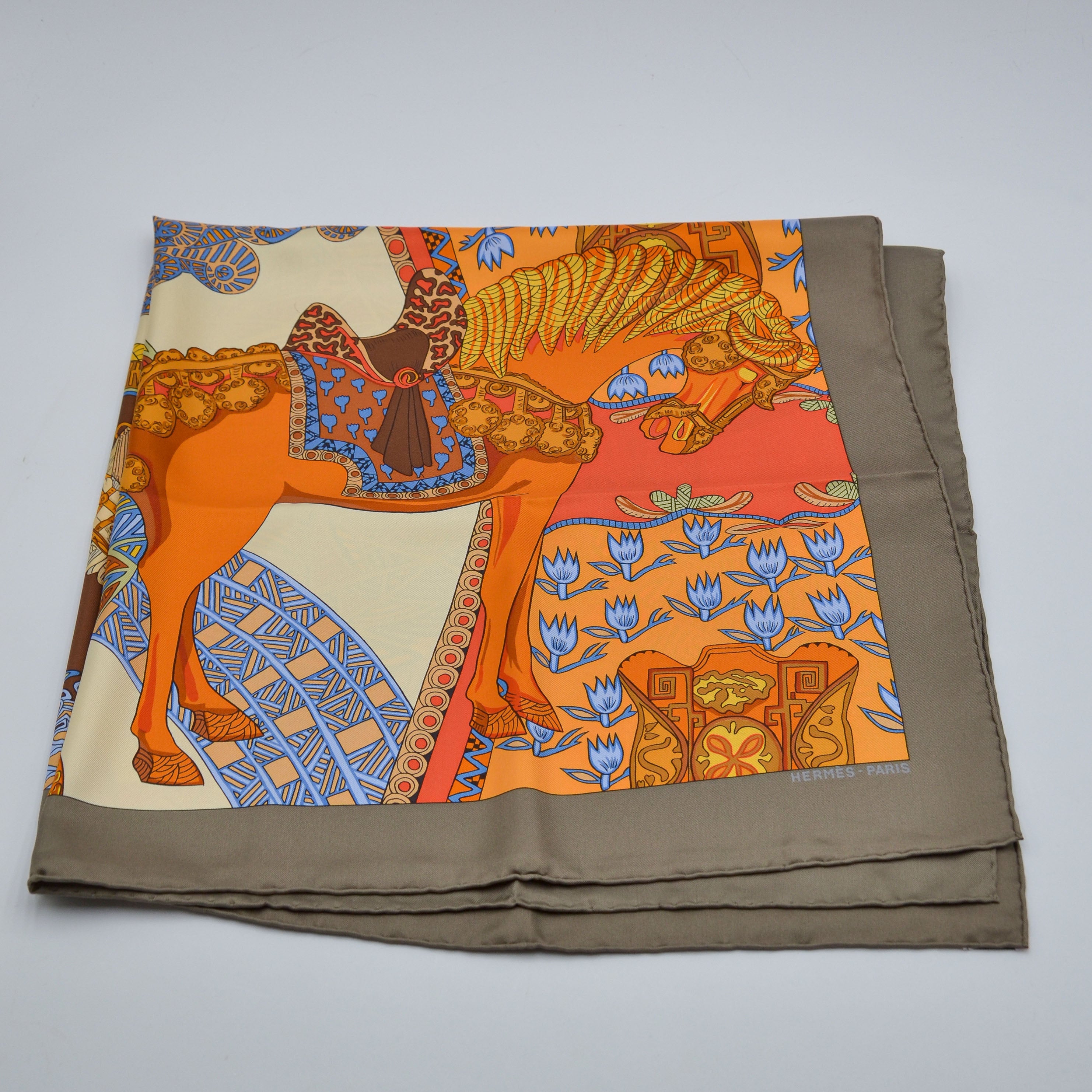 Carré Hermès 90 « El arte de las estepas »