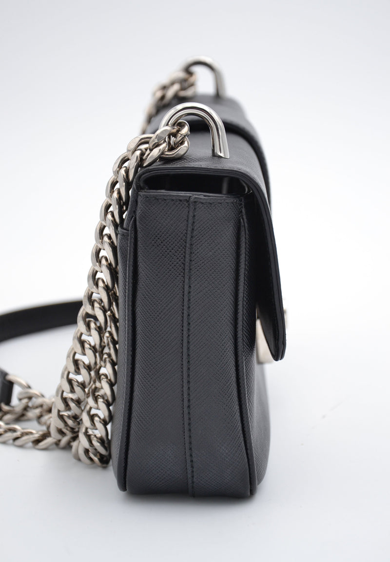 Bolso Prada En Cuero Saffiano Negro
