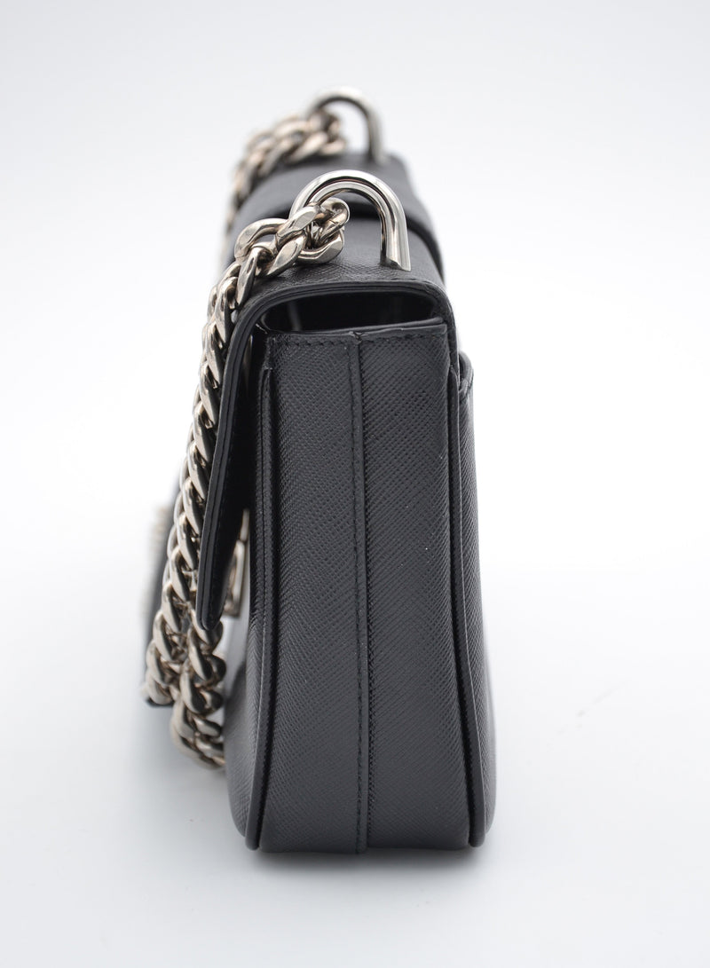 Bolso Prada En Cuero Saffiano Negro