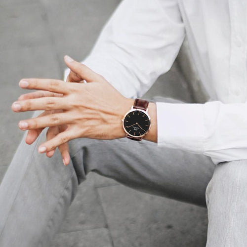 Reloj clásico Bristol negro oro rosa