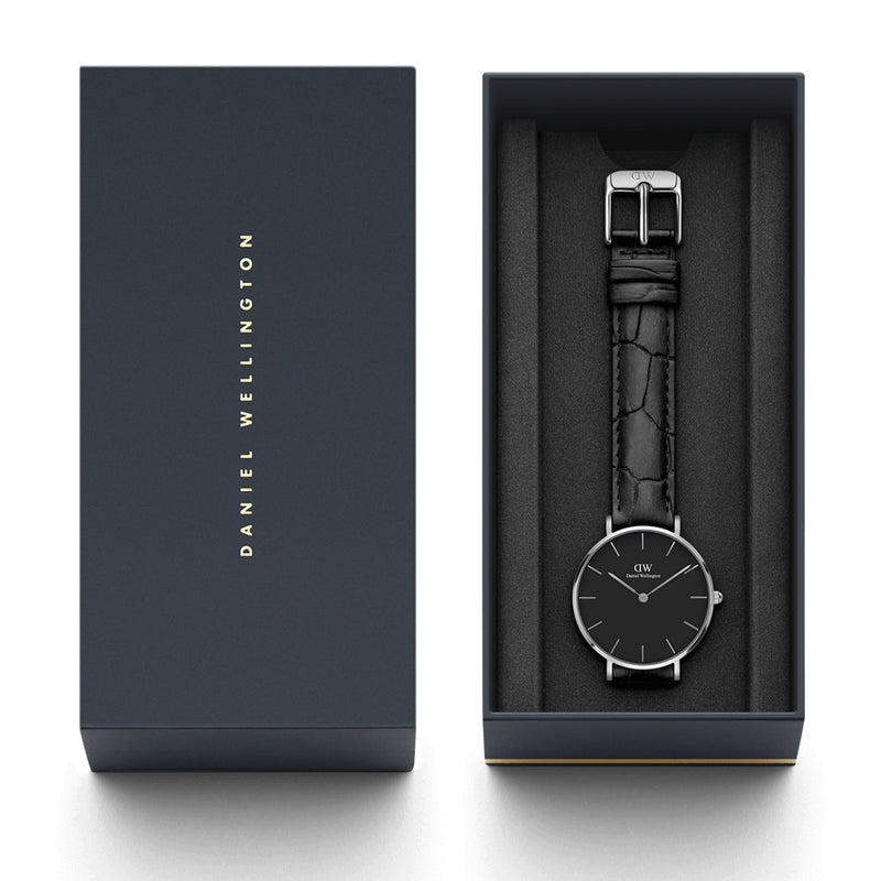 Reloj negro de lectura pequeña