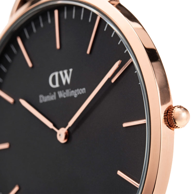 Reloj clásico Dover negro y oro rosa
