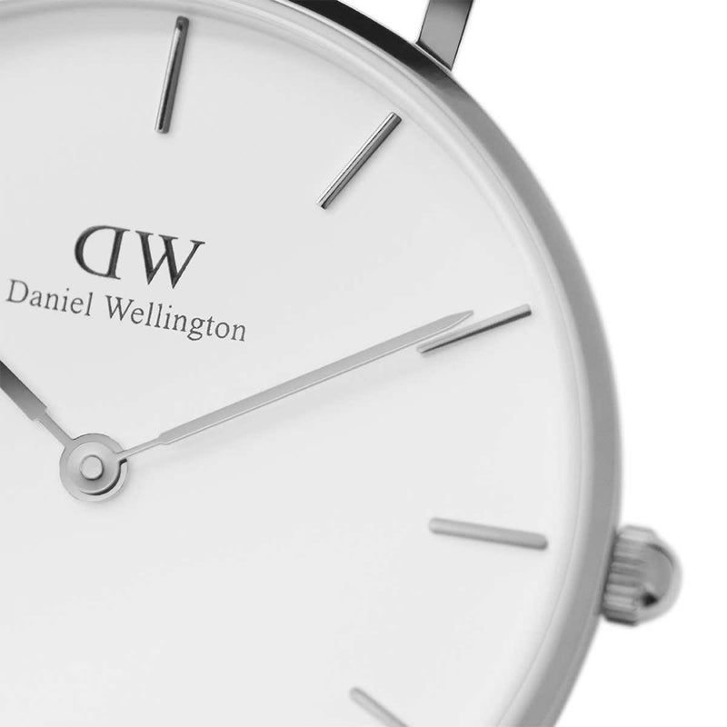 Reloj pequeño plateado blanco Rosewater