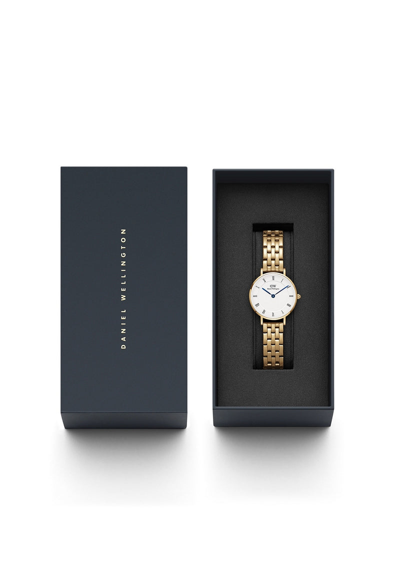 Montre Petite Roman Numerals 5 Link Gold