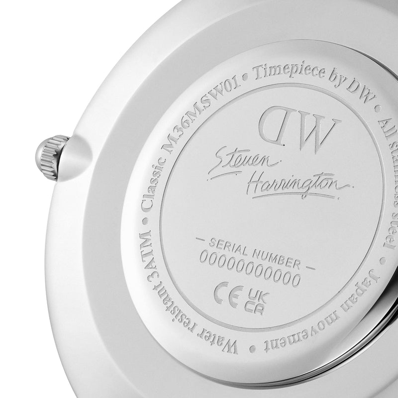 Reloj clásico plateado de Steven Harrington