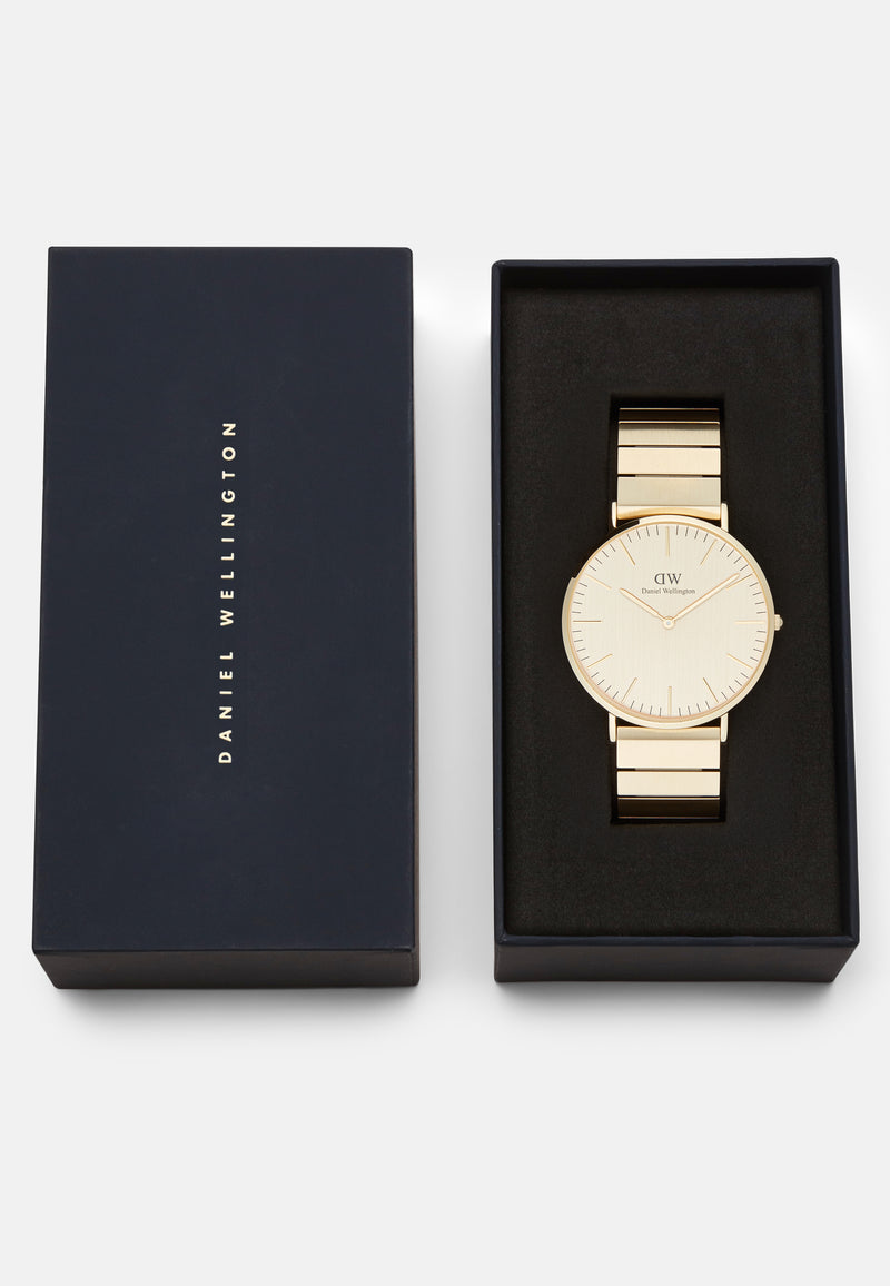 Montre Classic Everose Goldold Piano Brushed Gold