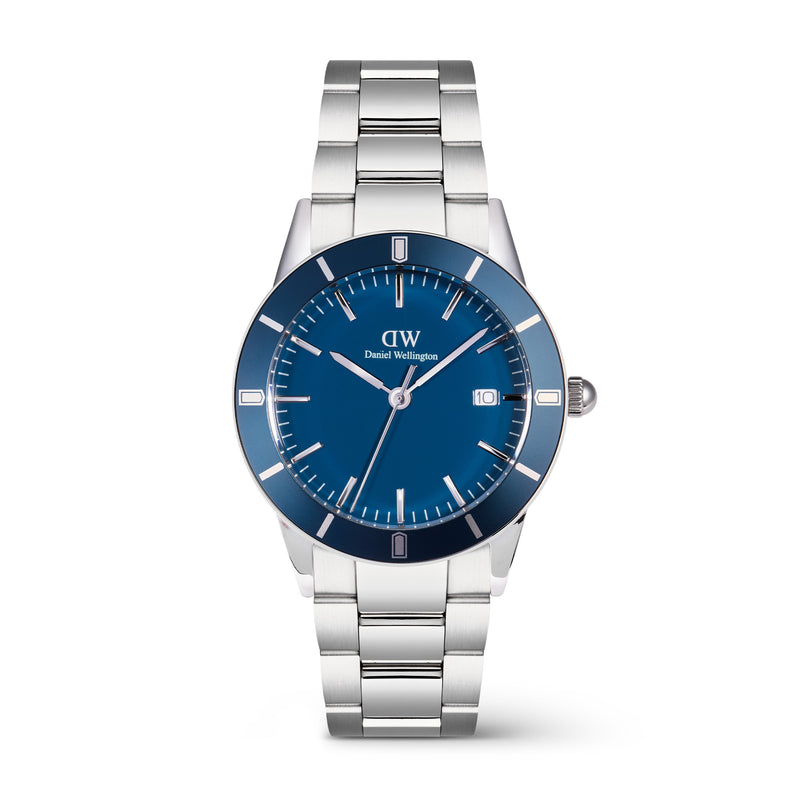 Reloj plateado con bisel azul y esmalte azul icónico Paradigma Link