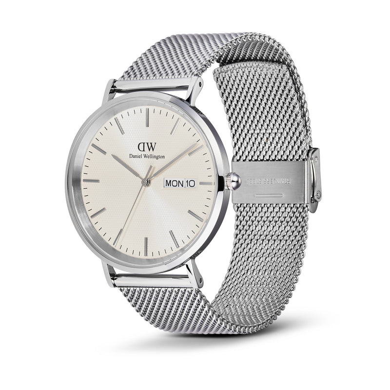 Reloj clásico de plata esterlina color champán con pantalla de día