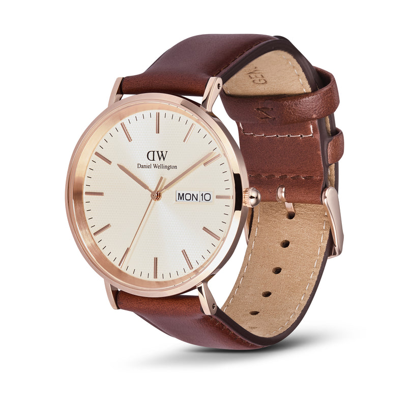 Reloj clásico de oro rosa champán St Mawes con pantalla de día
