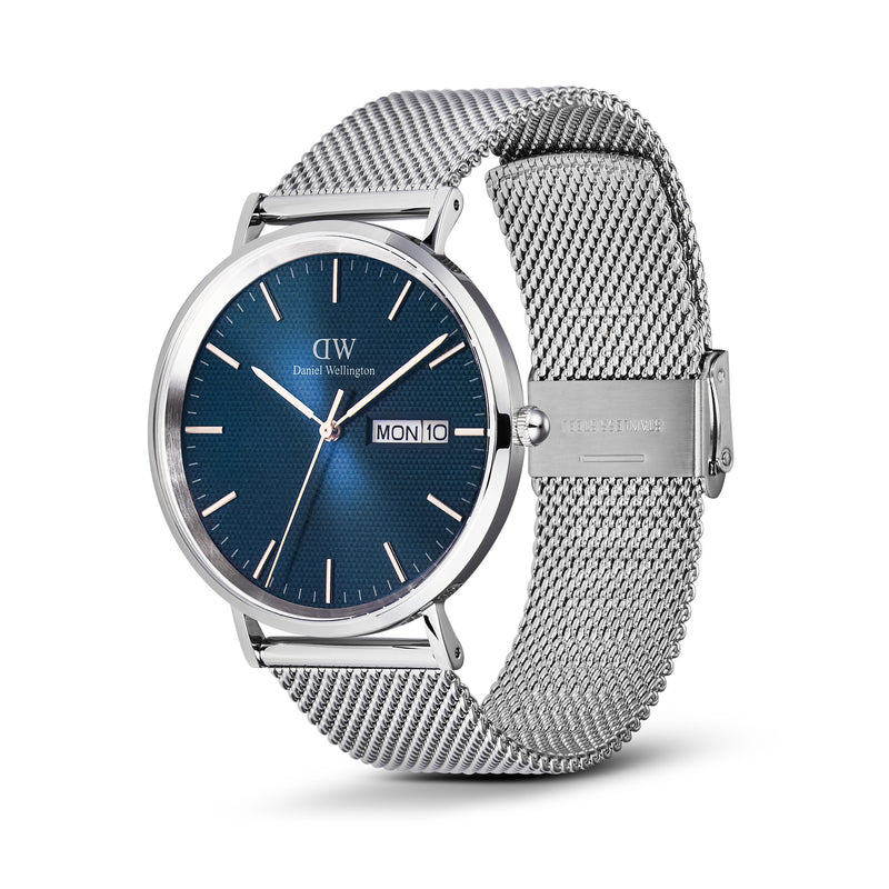 Reloj clásico de plata esterlina con visualización diurna