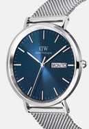 Reloj clásico de plata esterlina con visualización diurna