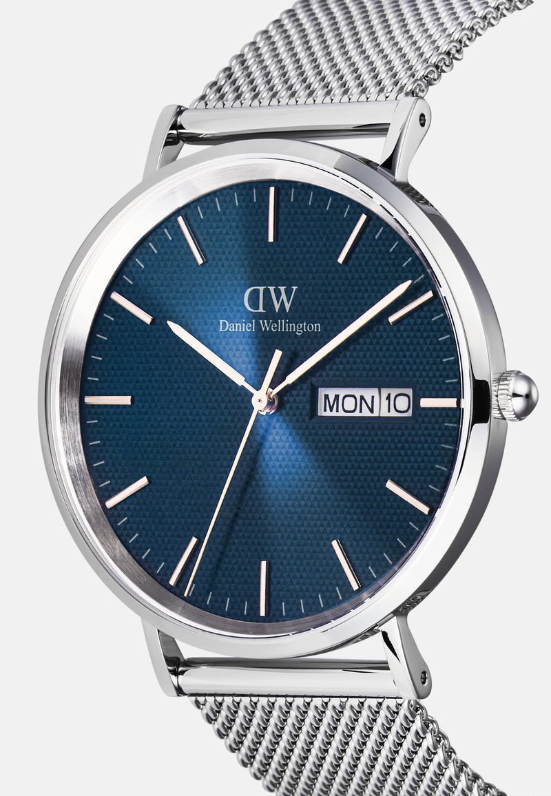 Reloj clásico de plata esterlina con visualización diurna