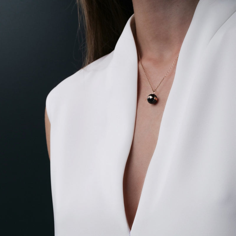 Aspiration Necklace Rose Gold Black