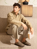 Zuecos Lois de nobuck caqui