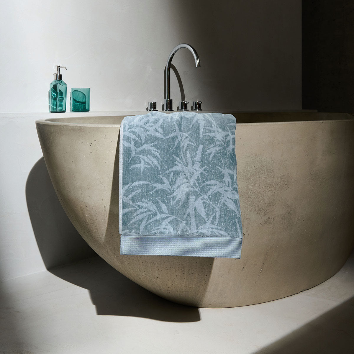Contemplation - Drap de Douche - Bleu