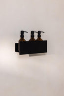 SHEA Duschablage mit drei braunen Flaschen für Düschgel und Shampoo, ideal para un elegante elemento de baño.