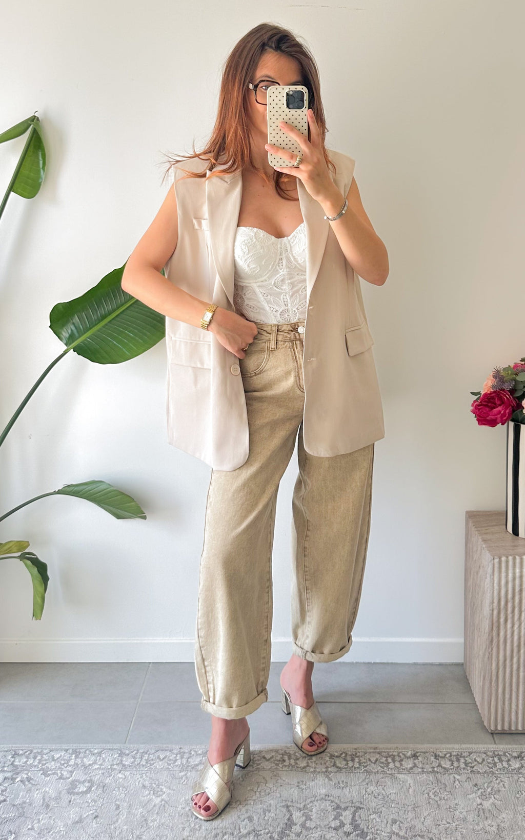 Arden Sleeveless Blazer - Beige