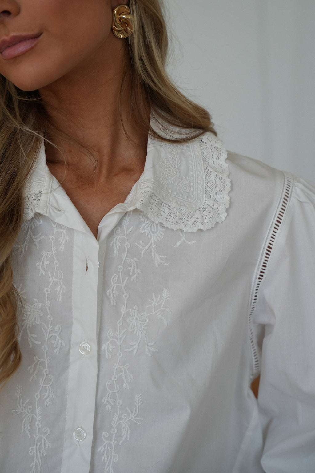 Lucia Blanche - Embroidered Shirt