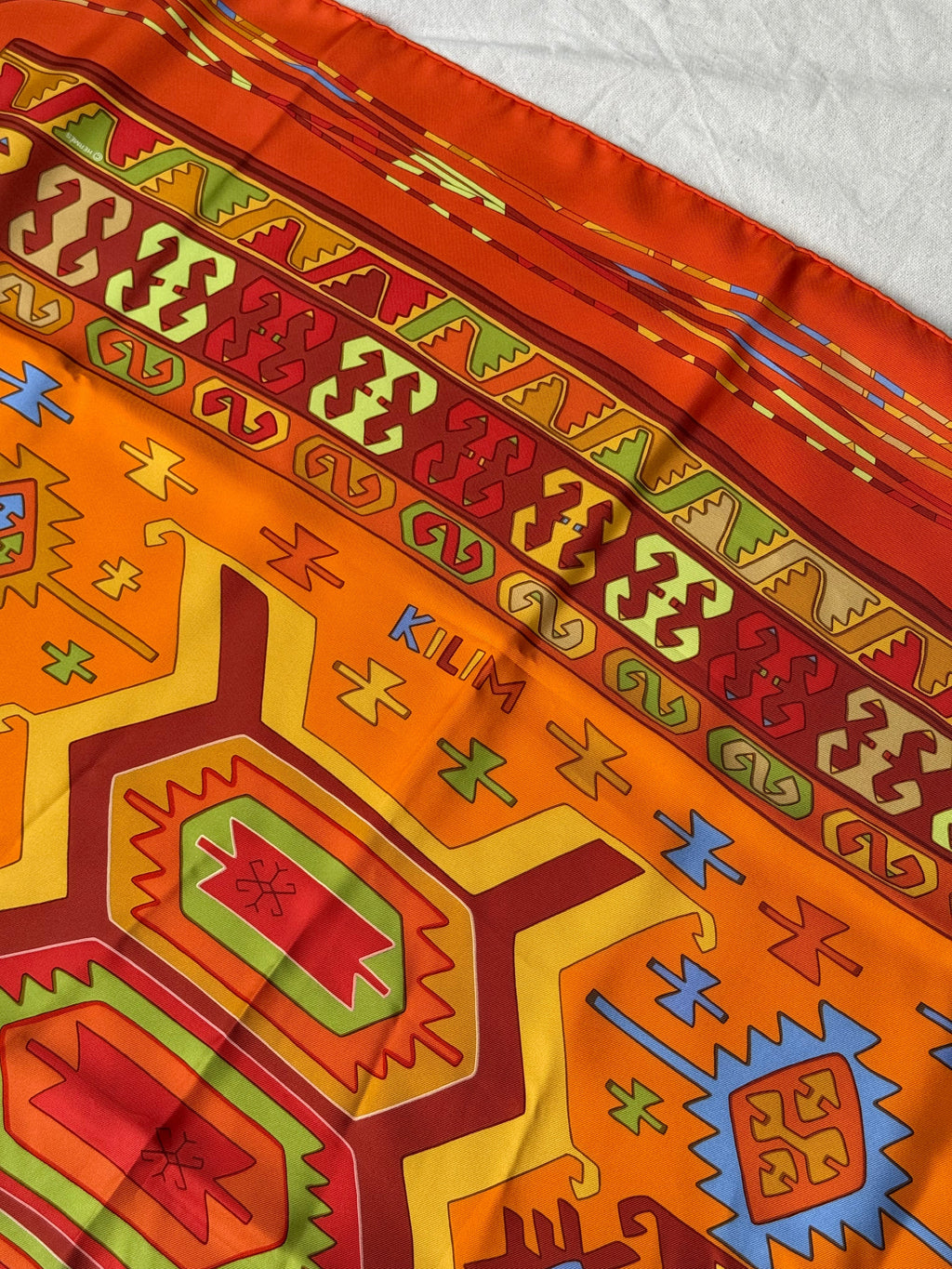 Bufanda Hermès – Modelo Kilim