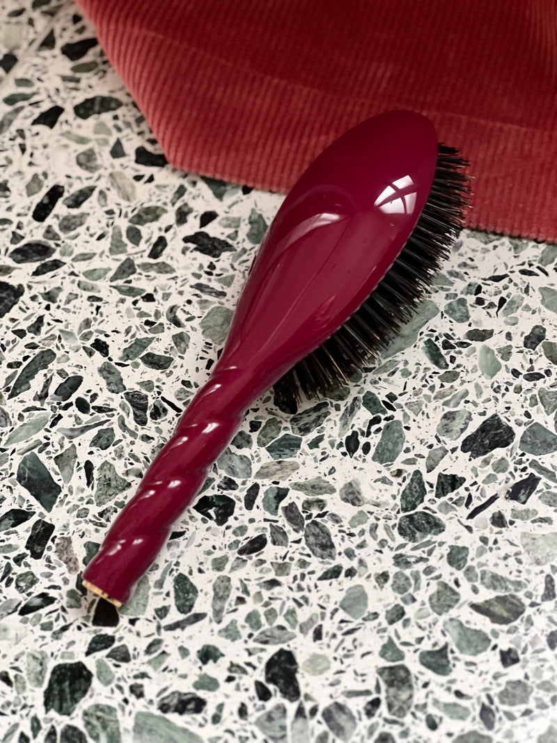 N.01 La Brosse Brillance & Soin L'Universelle Rouge Cerise