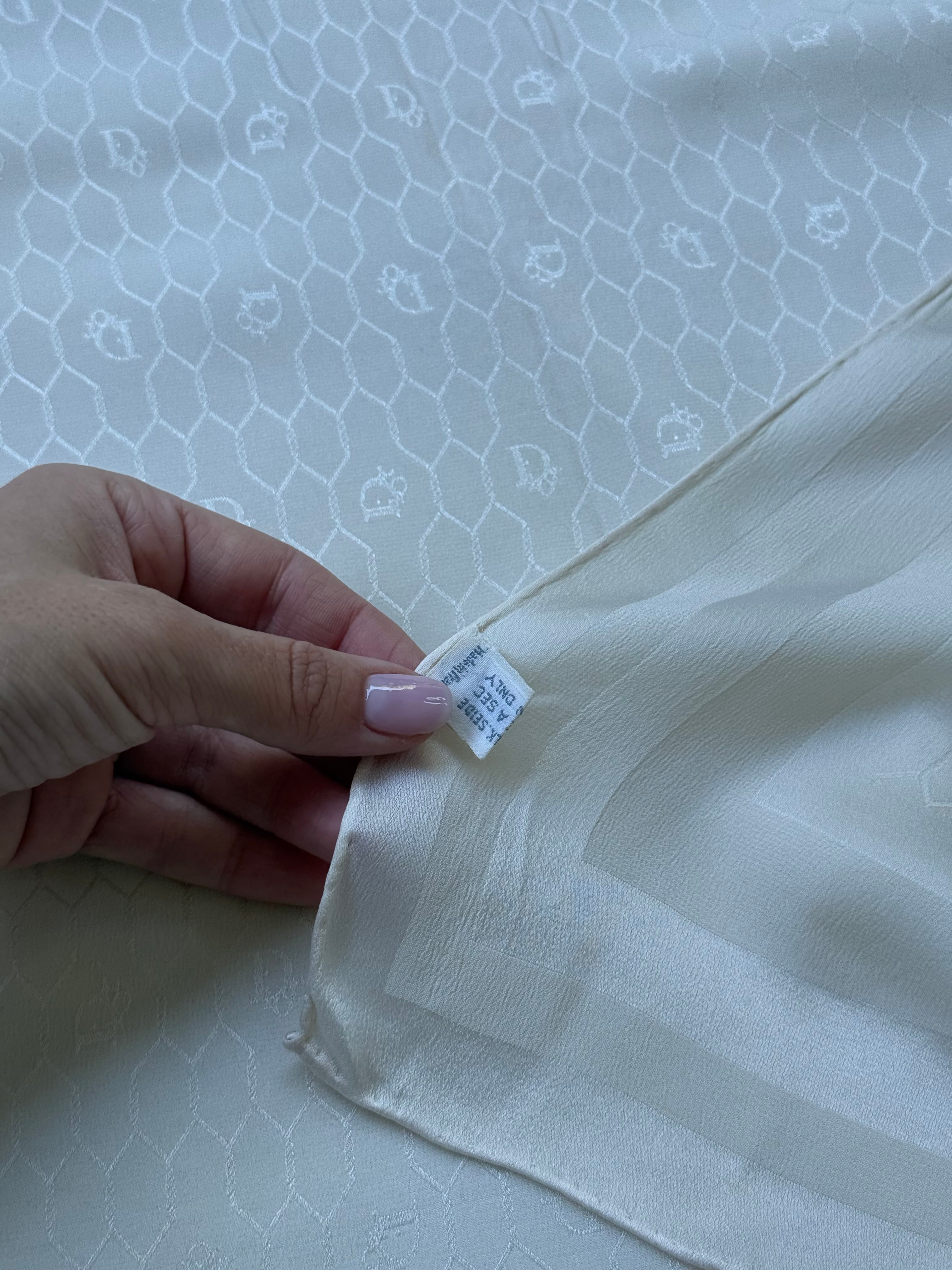 Bufanda Christian Dior vintage - Monograma tono sobre tono