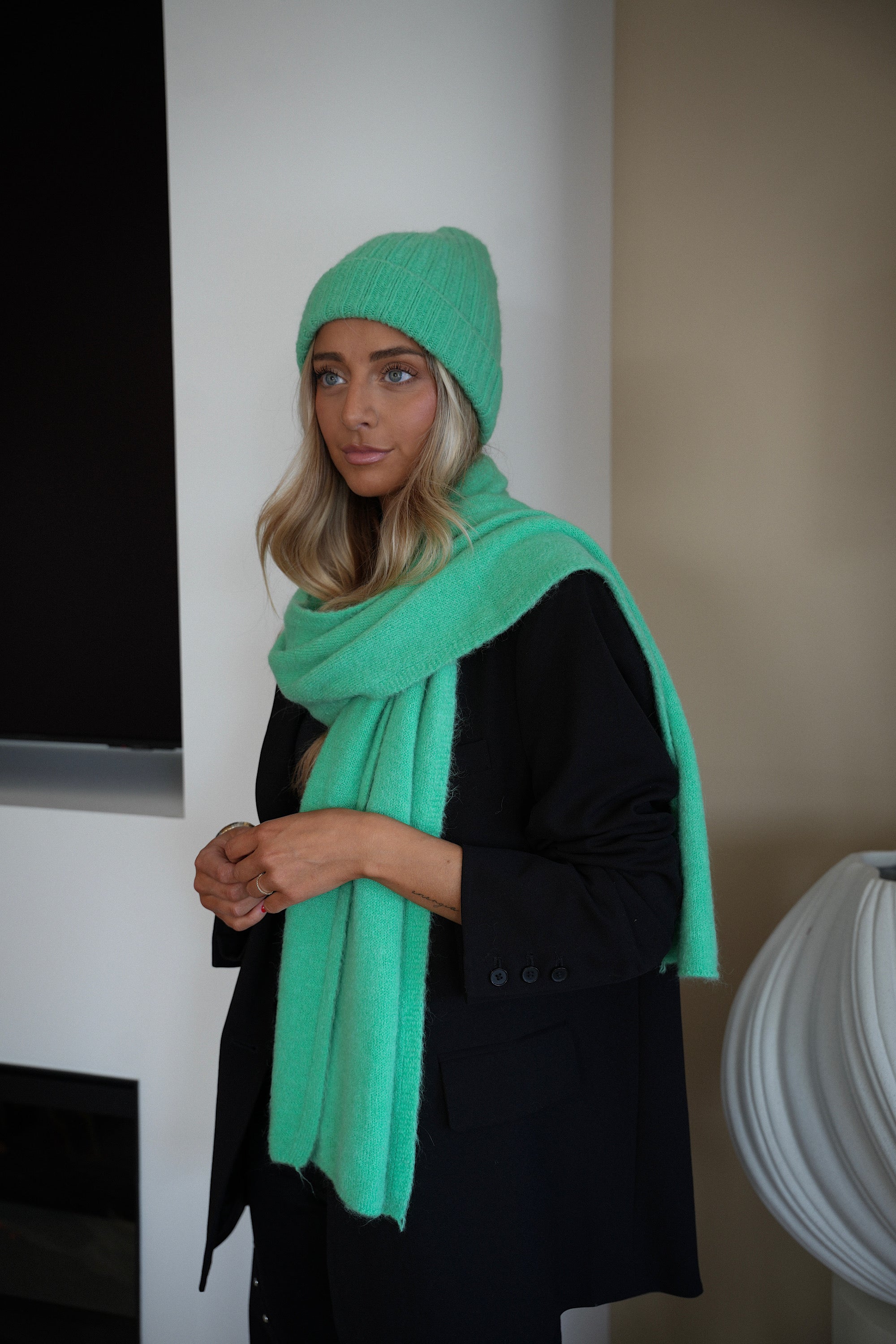 Jess Verte - Soft Scarf