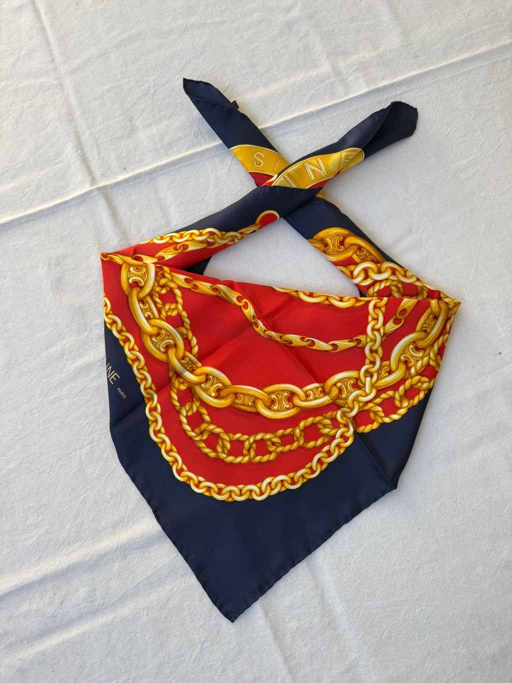 Foulard Céline – Chaînes Et Médaillons