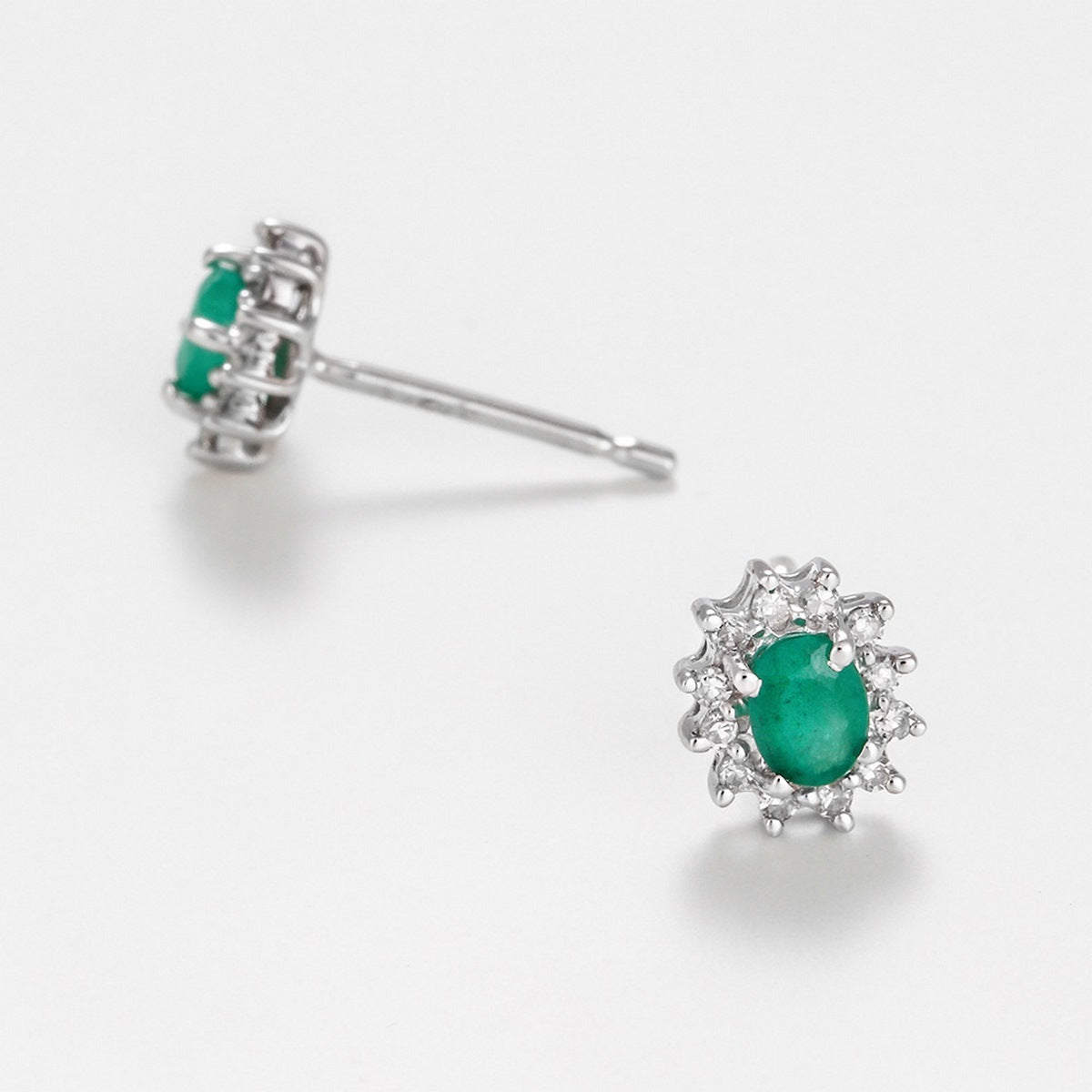 Boucle D'Oreilles Etoile Emeraude D0,12/24 E0,30/2 - Or Blanc