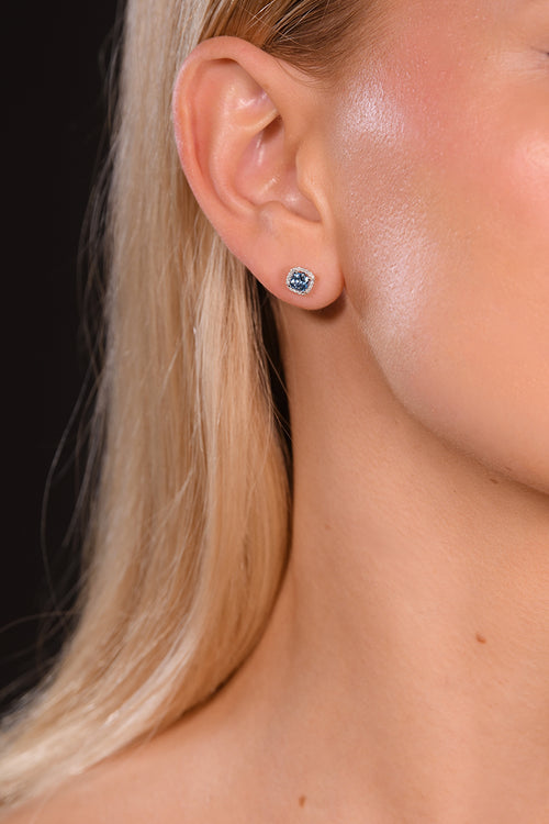 Boucles D'Oreilles "Popi Coussin Topaze Bleue" Diamant: 0,07/32 + Topaze 0,6/2 - Or Jaune 750/1000