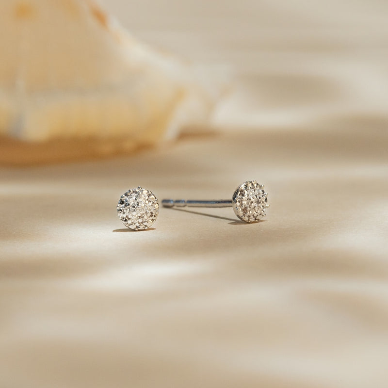 Round Stud Earrings with 0.02/14 Diamonds - White Gold