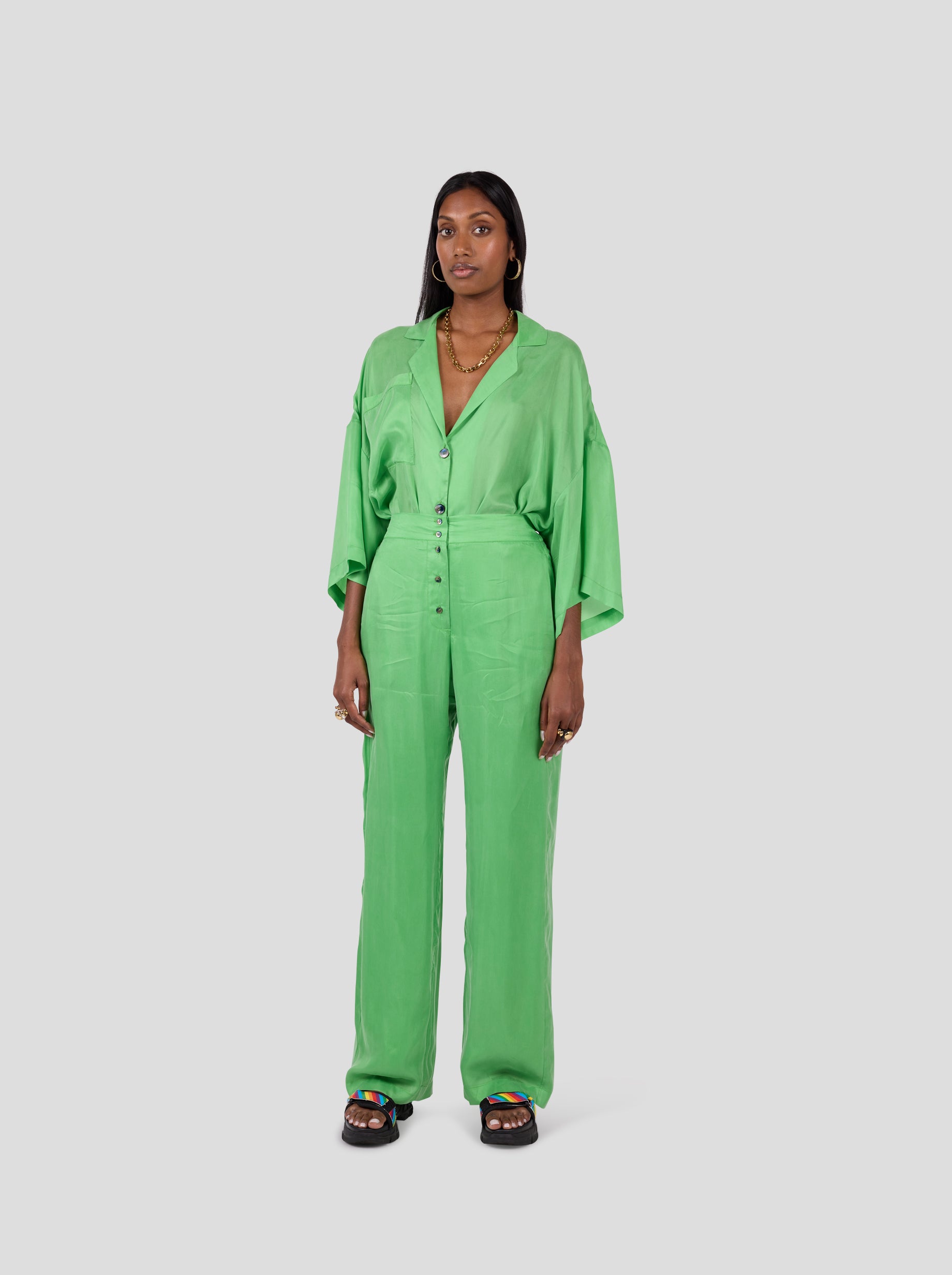 Pantalón Spartacus en cupro verde Kelly