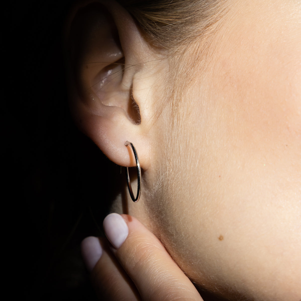 Boucles D'Oreilles "Sublime Créoles " 20 Mm Or Blanc 375/1000