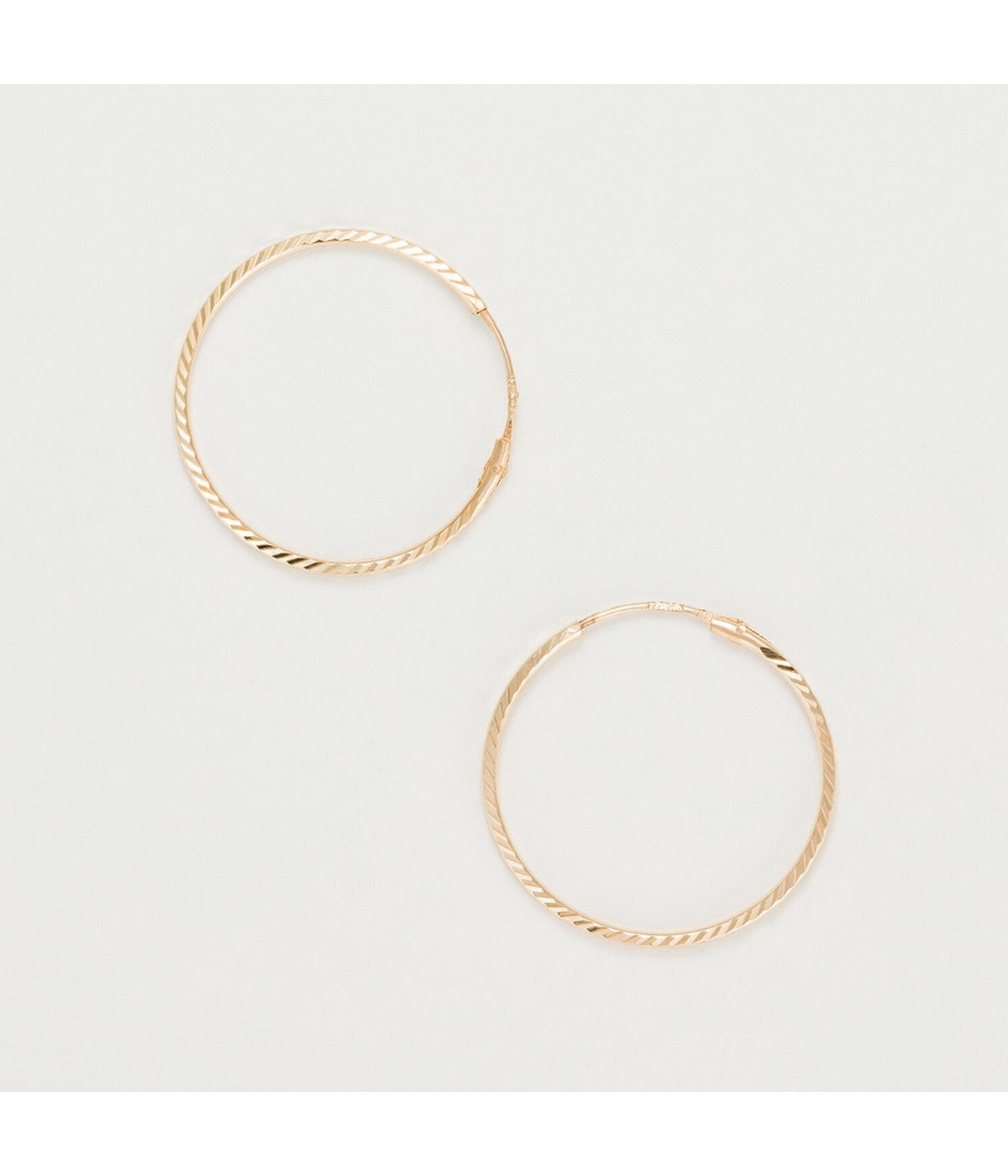 Twisted Hoop Earrings 20mm, 375/1000 Yellow Gold - 375/1000 Yellow Gold