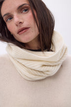 Elio Snood - White - Unisex