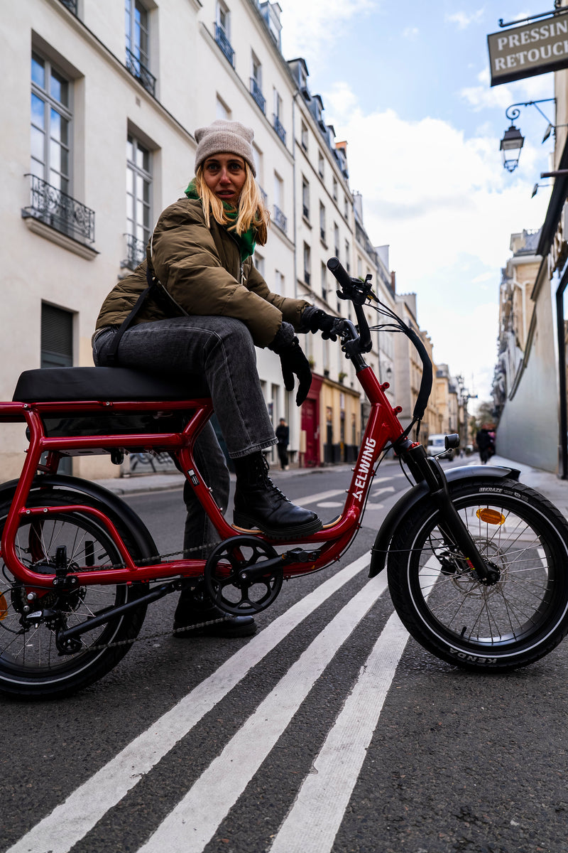 Vélo Électrique Yuvy 2 – Biplace Cargo Compact Avec Plateforme Avant/Arrière Offerte