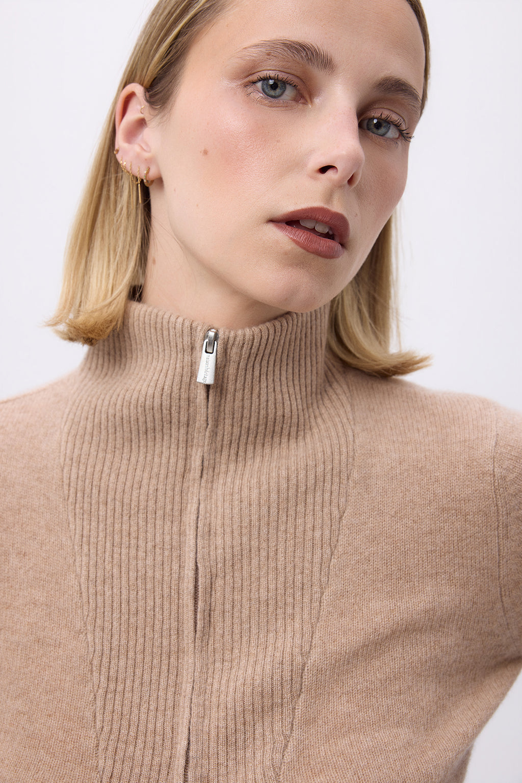 Emilie Striktrøje Med Halv Lynlås - Cremebeige - Kvinder